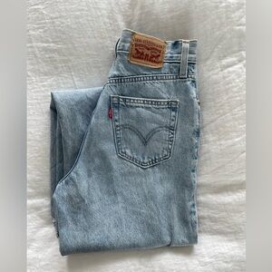 Vintage Levi’s Ribcage Straight Jean